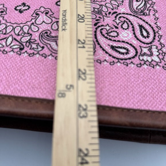 Montana West Bandana Rhinstone "Howdy" Conceal Carry Tote Bag Pink Western NWT - Picture 12 of 16